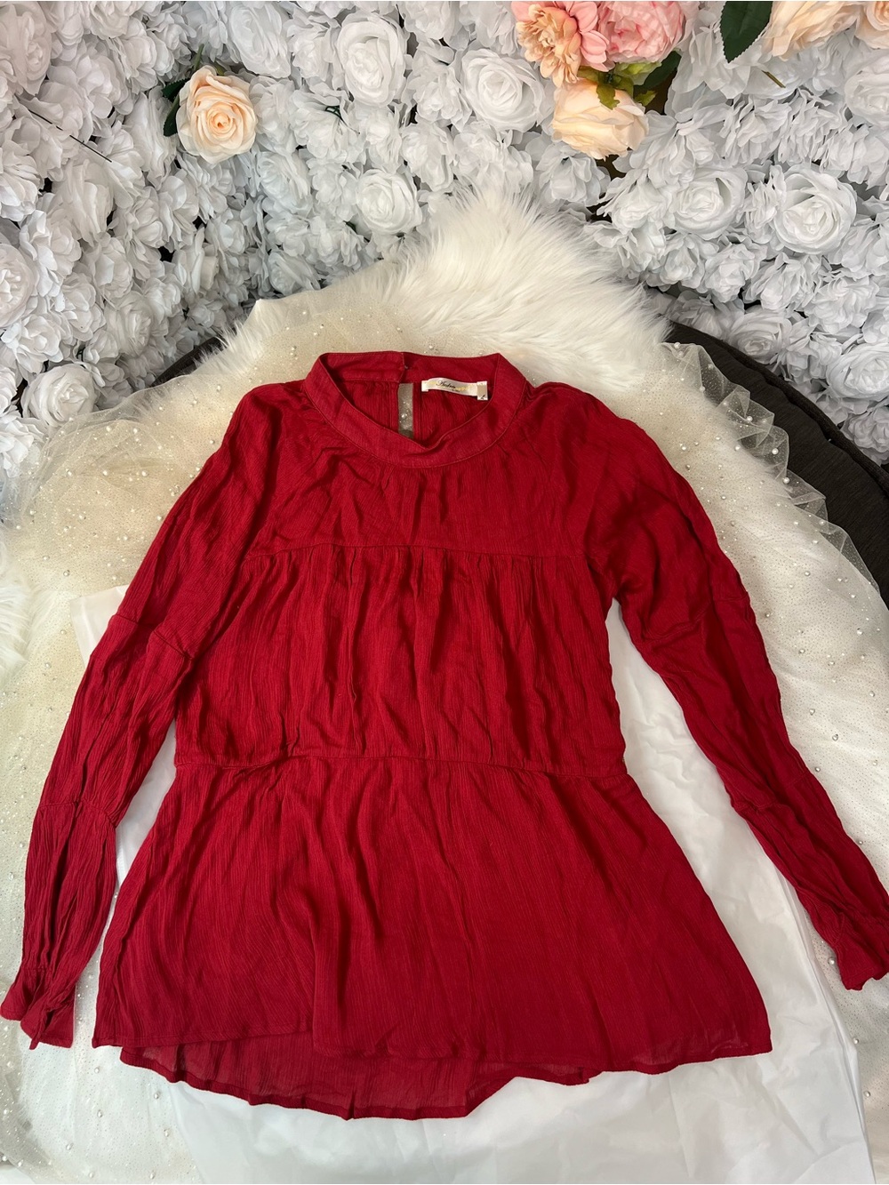 Andrée by Unit Red Top